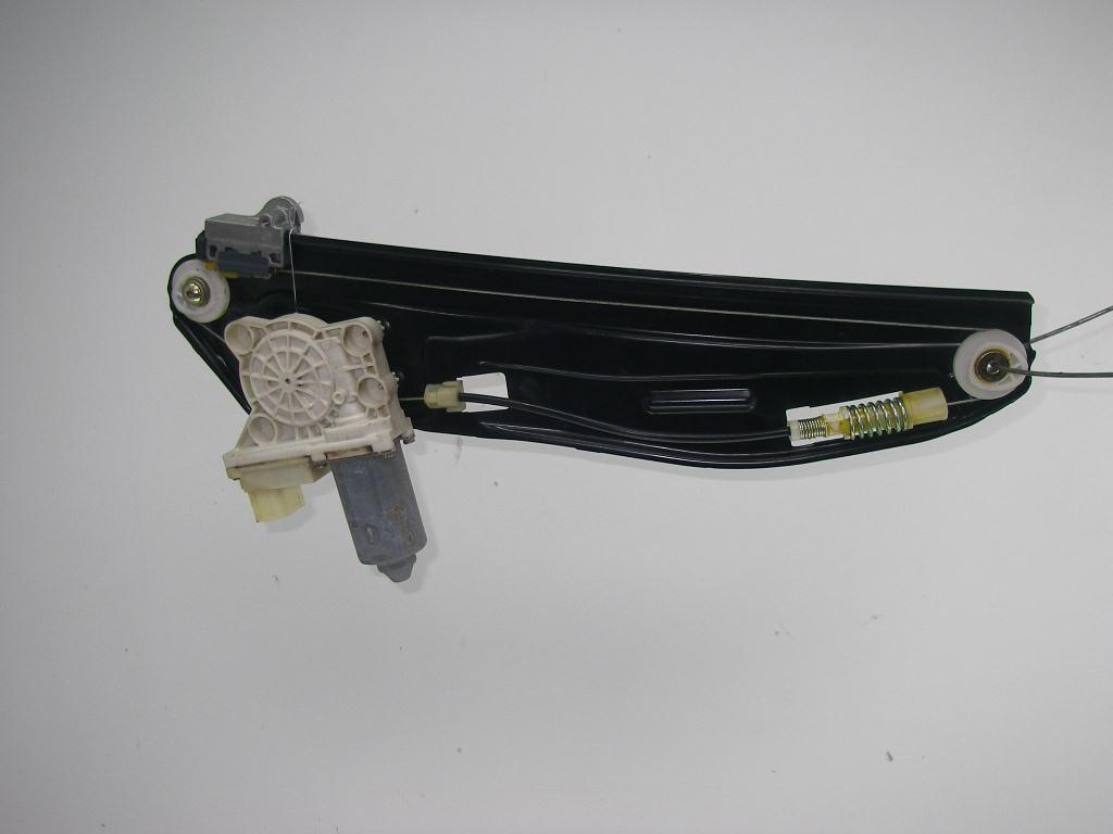 стеклоподъемник электрический задний правый BMW 7 E65/E66 2002, 4.4 л., бензин, АКПП, серый, седан, 707024814
