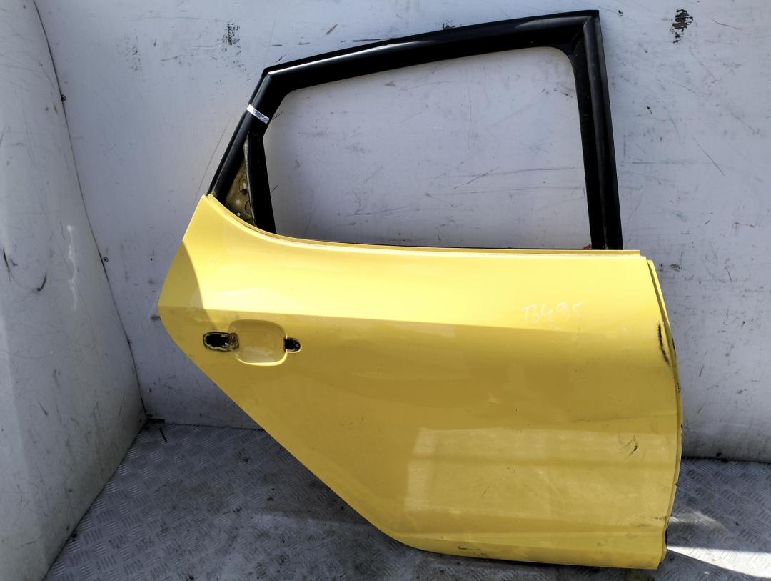 дверь сдвижная SEAT Ibiza 2008, жёлтый, хетчбэк 5 дв.
