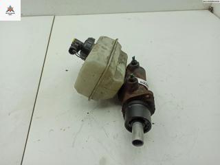 цилиндр тормозной главный Renault Laguna 1 поколение [рестайлинг] 1999, 1.8 л., бензин, МКПП, бежевый, хетчбэк 5 дв., 311843