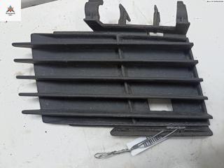 заглушка (решетка) в бампер Opel Vectra C 2003, 2.2 л., дизель, МКПП, серый, седан, 09186128