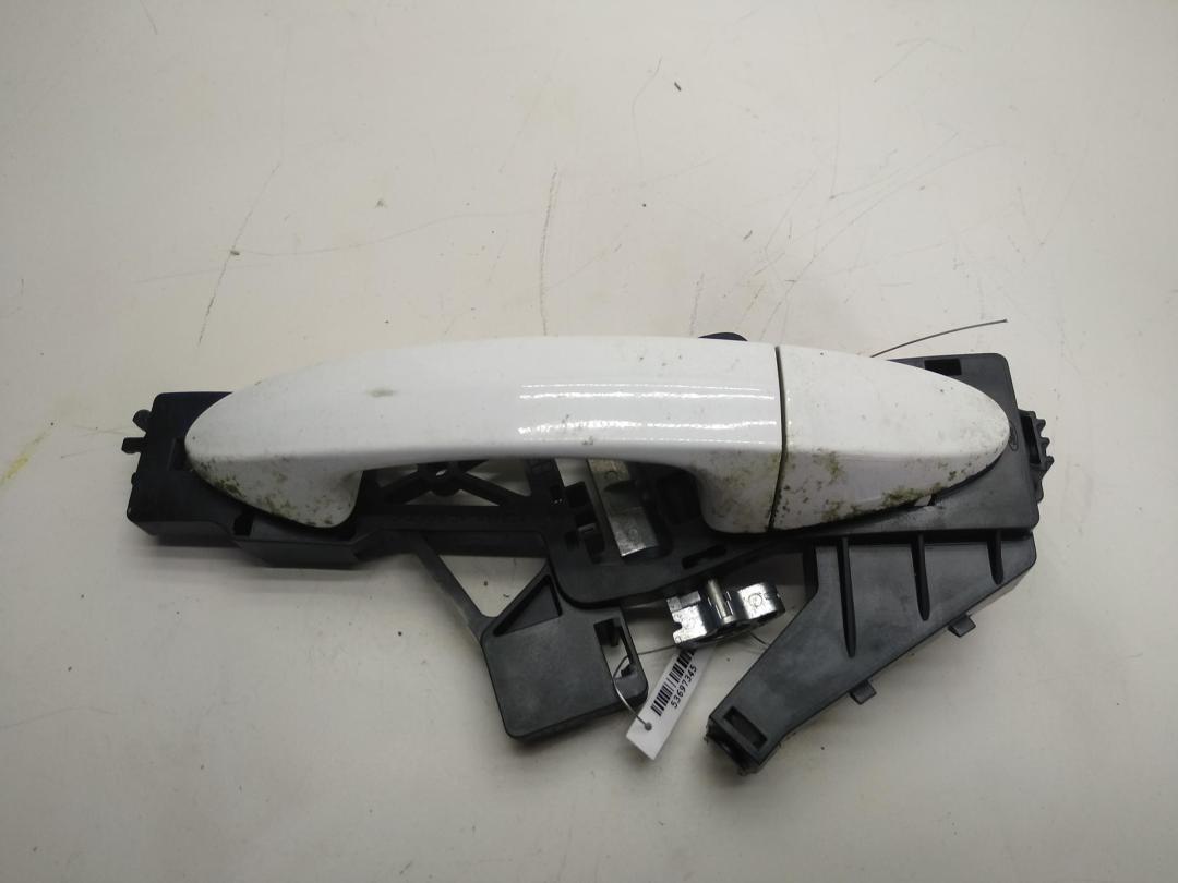 ручка наружная передняя левая Ford B-max 2013, 1.5 л., дизель, МКПП, белый, минивэн, AV11R22466