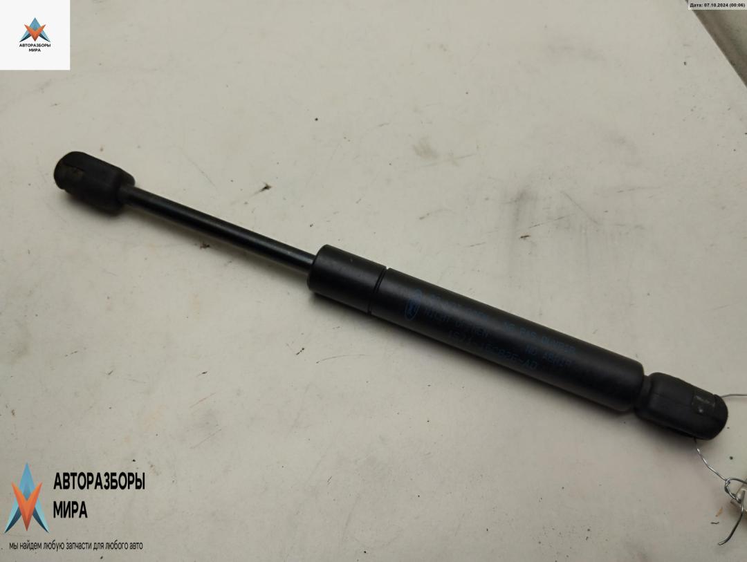 амортизатор капота Ford Mondeo 3 поколение 2002, седан, 1S7116C826AD - фото №1