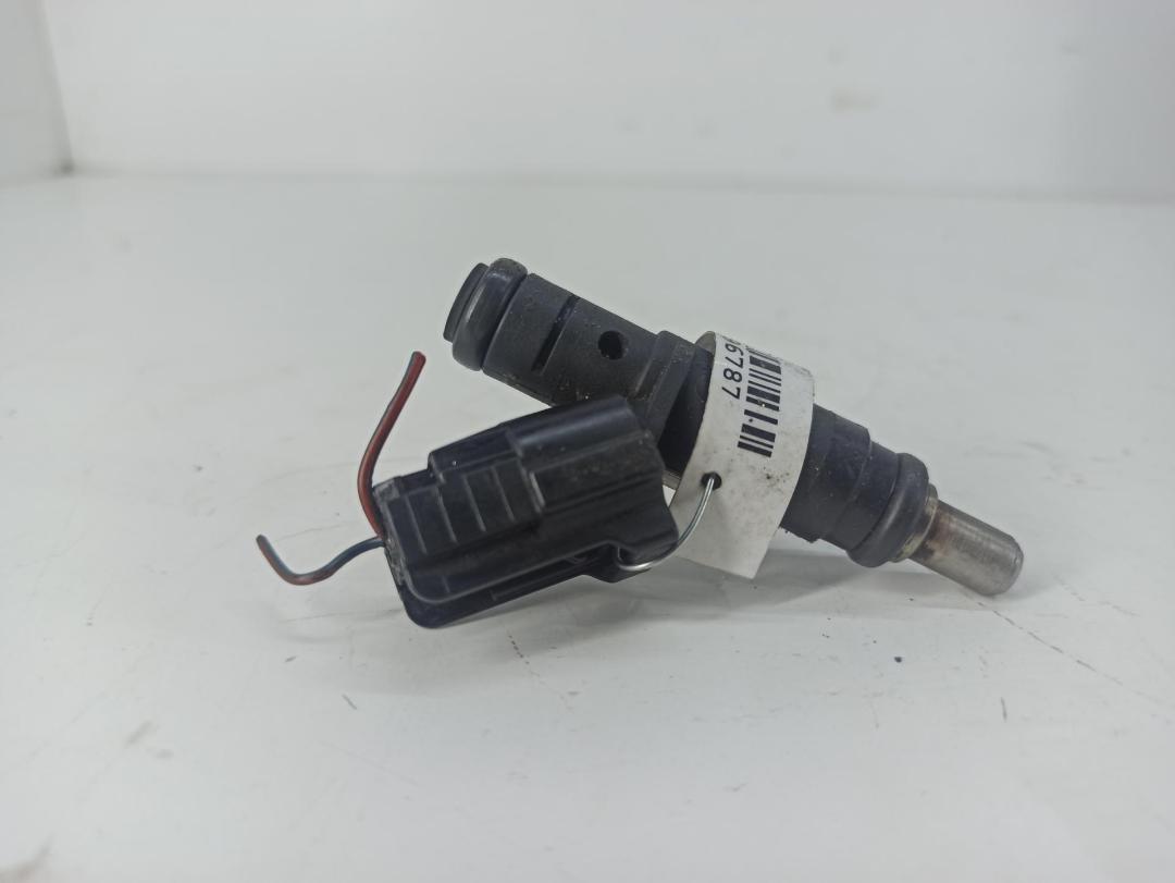 форсунка Audi A4 B6 2003, 2.0 л., бензин, МКПП, серый, универсал, 06B133551T