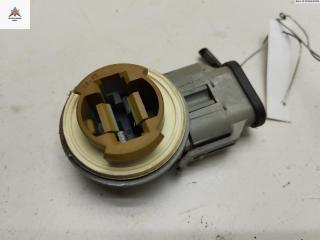 Патрон лампы фонаря Ford Maverick 2 поколение 2001, 2.0 л., бензин, МКПП, серый, внедорожник 5 дв., F17B13411BC