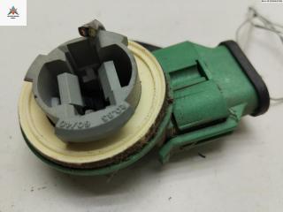 Патрон лампы фонаря Ford Maverick 2 поколение 2001, 2.0 л., бензин, МКПП, серый, внедорожник 5 дв., VL8B13411AA