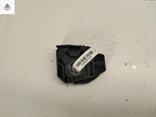 кронштейн радиатора Volkswagen Golf 4 поколение 2002, 1.6 л., бензин, МКПП, чёрный, хетчбэк 3 дв., 1J0806155E