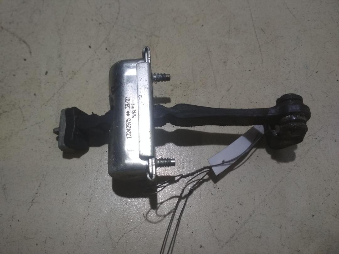 ограничитель открывания двери Opel Corsa D 2008, хетчбэк 3 дв., 13242975