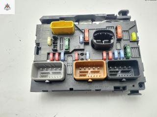 блок предохранителей Peugeot 207 1 поколение 2007, 1.4 л., бензин, МКПП, красный, хетчбэк 3 дв., BSML11