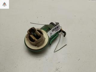 Патрон лампы фонаря Ford Maverick 2 поколение 2001, 2.0 л., бензин, МКПП, серый, внедорожник 5 дв., XF2213411AA