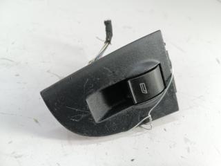 кнопка стеклоподъемника переднего правого Audi A6 4B/C5 1998, 2.4 л., бензин, МКПП, зелёный, универсал, 4B0959855