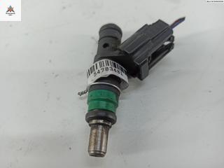 форсунка Audi A4 B6 2002, 3.0 л., бензин, АКПП, красный, универсал, 06C133551