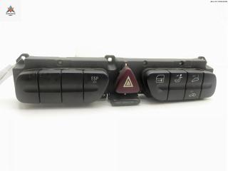 кнопка аварийной сигнализации Mercedes-Benz CLK-Класс C209/A209 2004, 2.7 л., дизель, АКПП, синий, купе, 2038217279