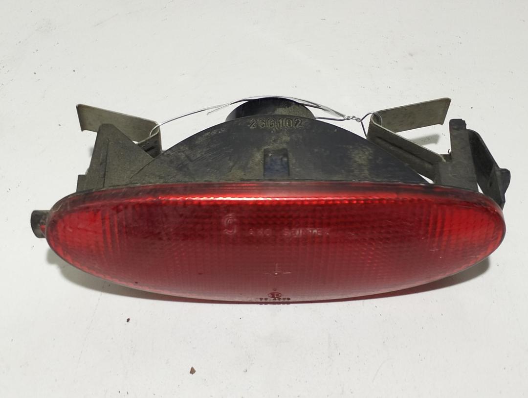 стоп-сигнал Peugeot 206 2001, 2.0 л., бензин, МКПП, чёрный, кабриолет, 4510612