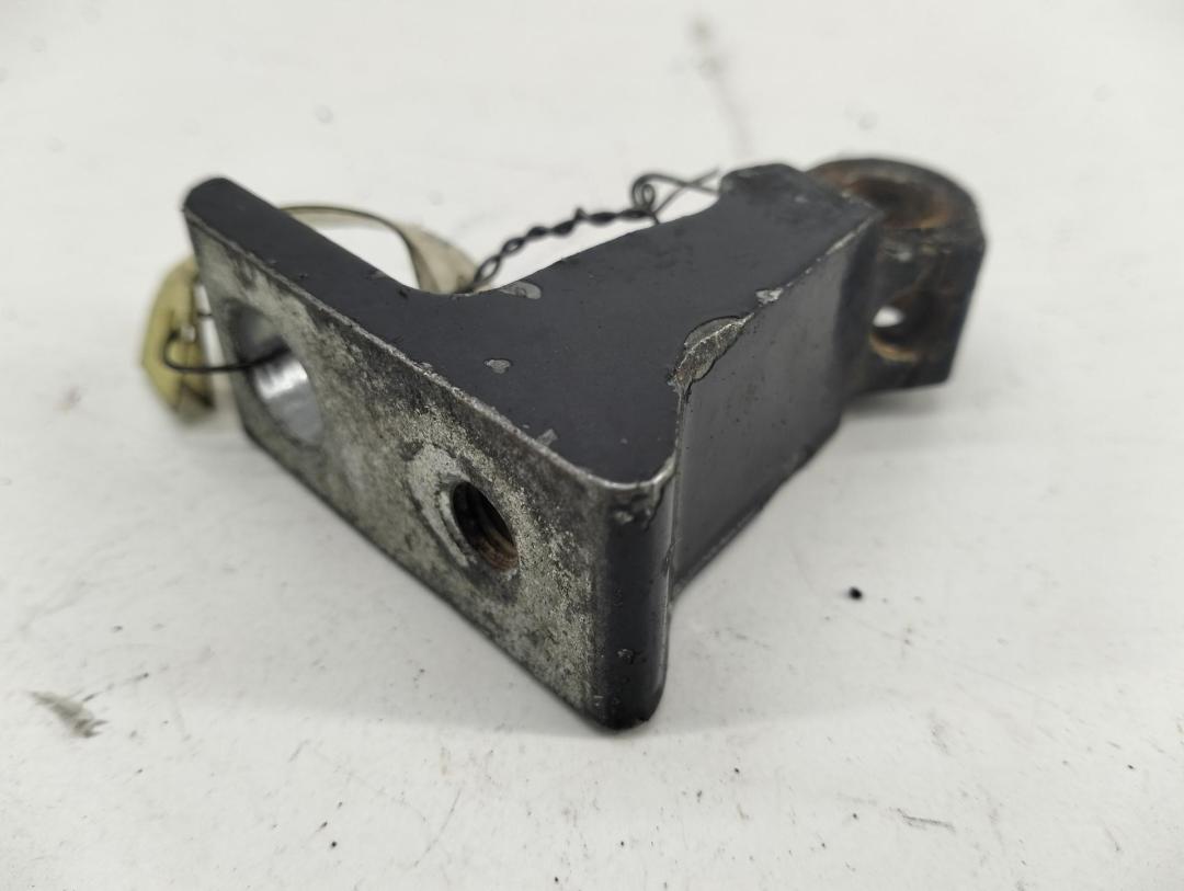 петля двери Audi A4 B8 2008, чёрный, седан, 8K0831402B