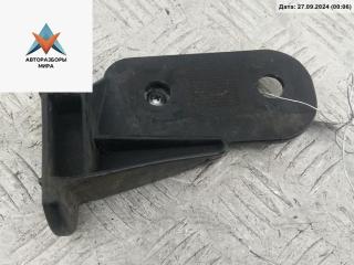 кронштейн переднего бампера BMW 3 серия E36 1996, 1.6 л., бензин, МКПП, зелёный, хетчбэк 3 дв., 8122578