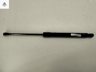 амортизатор крышки багажника (3-5 двери) Volkswagen Golf 5 поколение 2004, 1.4 л., бензин, МКПП, чёрный, хетчбэк 3 дв., 1K6827550D