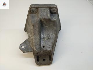 кронштейн двигателя Skoda Superb 1 поколение 2002, 2.8 л., бензин, АКПП, синий, седан, 8D0199308G