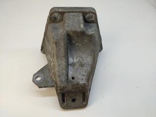 кронштейн двигателя Skoda Superb 1 поколение 2002, 2.8 л., бензин, АКПП, синий, седан, 8D0199308G