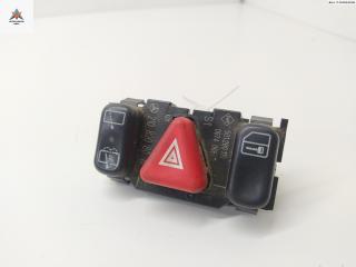кнопка аварийной сигнализации Mercedes-Benz E-Класс W210/S210 [рестайлинг] 2000, 3.2 л., дизель, АКПП, синий, универсал, 2108208010