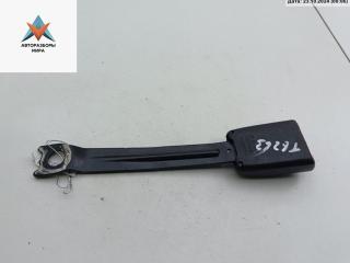 замок ремня безопасности Toyota Aygo 1 поколение 2007, 1.0 л., бензин, МКПП, красный, хетчбэк 5 дв., E034501