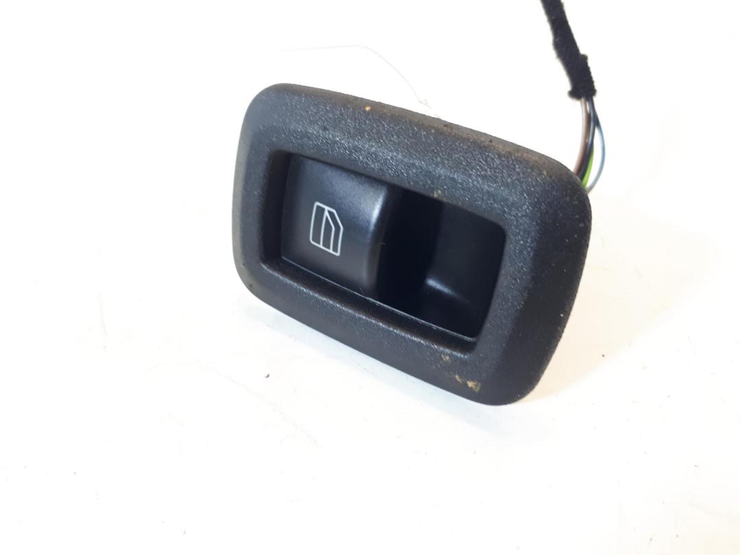 кнопка стеклоподъемника заднего правого Mercedes-Benz A W169 2006, 2.0 л., дизель, МКПП, серый, хетчбэк 5 дв., 2518200510