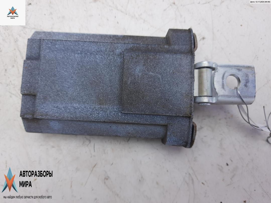 Ограничитель открывания двери задней Mercedes-Benz C-Класс W202/S202 1995, седан - фото №1