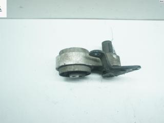 подушка крепления КПП Ford Fiesta 5 поколение [рестайлинг] 2005, 1.4 л., бензин, МКПП, чёрный, хетчбэк 3 дв.