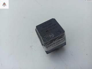 реле (прочие) Opel Zafira 2 поколение (B) 2006, 1.8 л., бензин, МКПП, серый, минивэн, 13171831