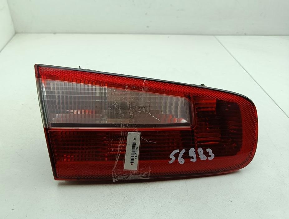 фонарь крышки багажника левый Renault Laguna II 2003, 1.8 л., бензин, АКПП, зелёный, хетчбэк 5 дв., 8200002475