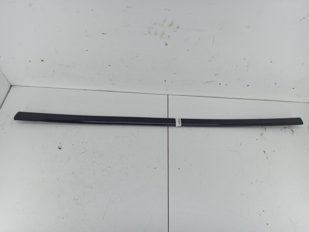 молдинг двери передней левой Audi A4 B6 2003, 2.0 л., бензин, МКПП, чёрный, универсал, 8E0853953