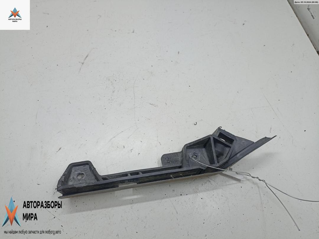 кронштейн переднего бампера Opel Astra G 2004, 2.0 л., дизель, АКПП, чёрный, универсал, 90559500 - фото №1