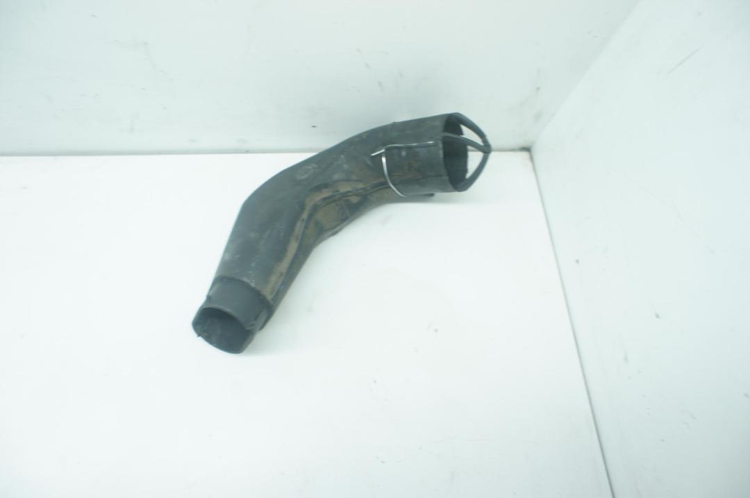 воздуховод Ford Focus I 2001, 1.4 л., бензин, МКПП, красный, хетчбэк 3 дв.
