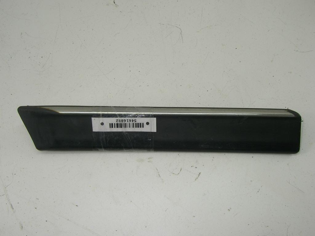 молдинг переднего левого крыла BMW 5 E39 1998, 2.5 л., бензин, МКПП, чёрный, седан, 8184481