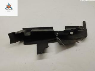 диффузор вентилятора Audi A4 B5 1996, 2.6 л., бензин, АКПП, зелёный, универсал, 8D0121283B