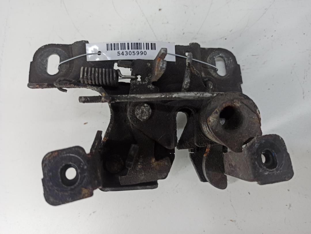 замок капота Audi A6 4B/C5 1998, 2.5 л., дизель, АКПП, зелёный, универсал, 4B0823509 - фото №1