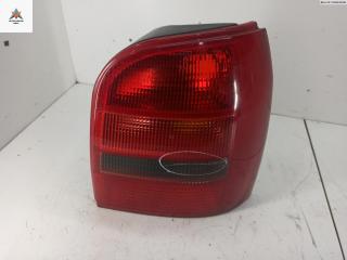 фонарь задний правый Audi A4 B5 1997, 1.8 л., бензин, МКПП, чёрный, универсал, 8D9945096