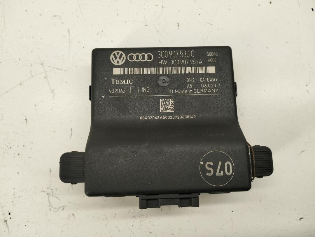 блок комфорта Volkswagen Passat B6 2007, 2.0 л., дизель, МКПП, серый, универсал, 3C0907530C