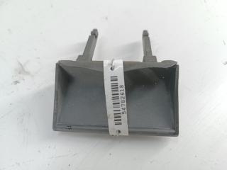 кнопка открытия багажника Audi A6 4B/C5 [рестайлинг] 2002, 2.5 л., дизель, МКПП, синий, универсал, 4B0827777B
