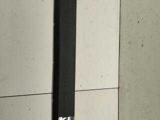 молдинг двери задней правой Volkswagen Passat B2 1986, 1.8 л., бензин, МКПП, красный, универсал, 323853754F