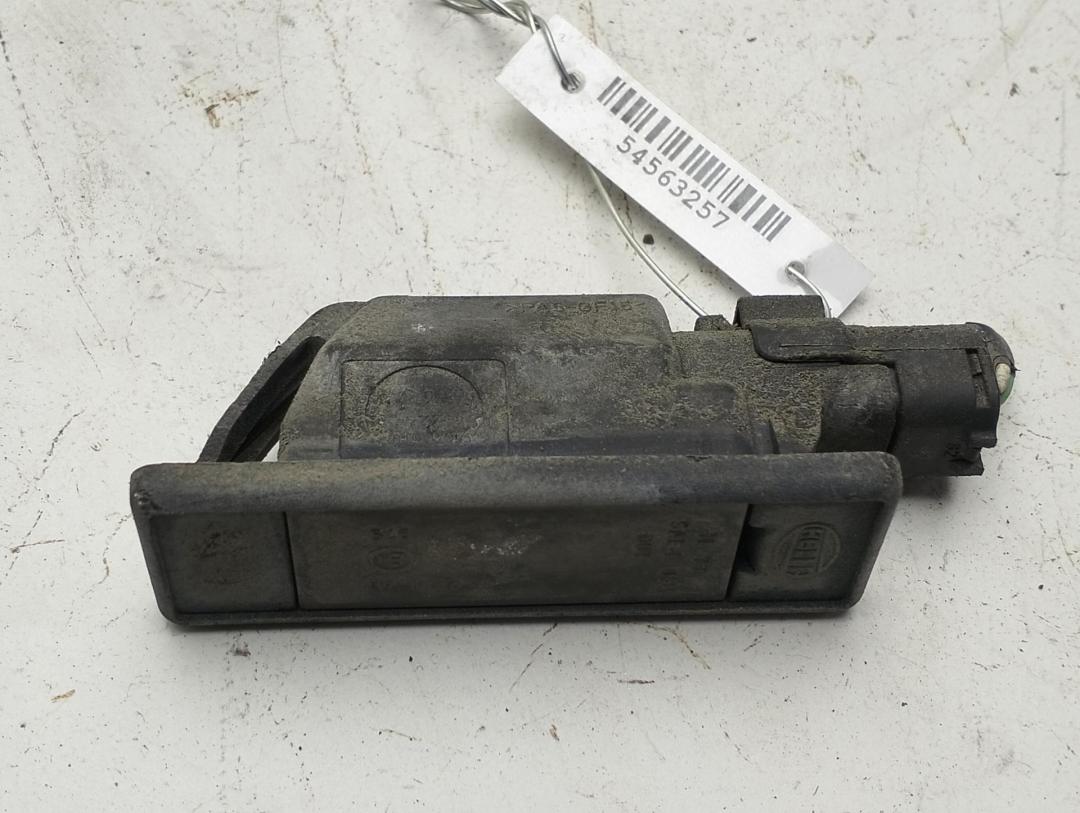 подсветка номера Citroen C4 2008, 2.0 л., дизель, МКПП, серый, хетчбэк 5 дв.