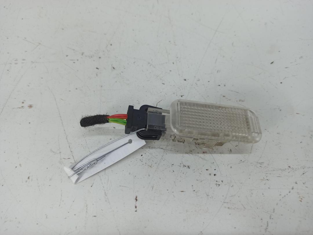 прочая запчасть Audi A6 C5 2003, 2.5 л., дизель, АКПП, серый, универсал, 4B0947415