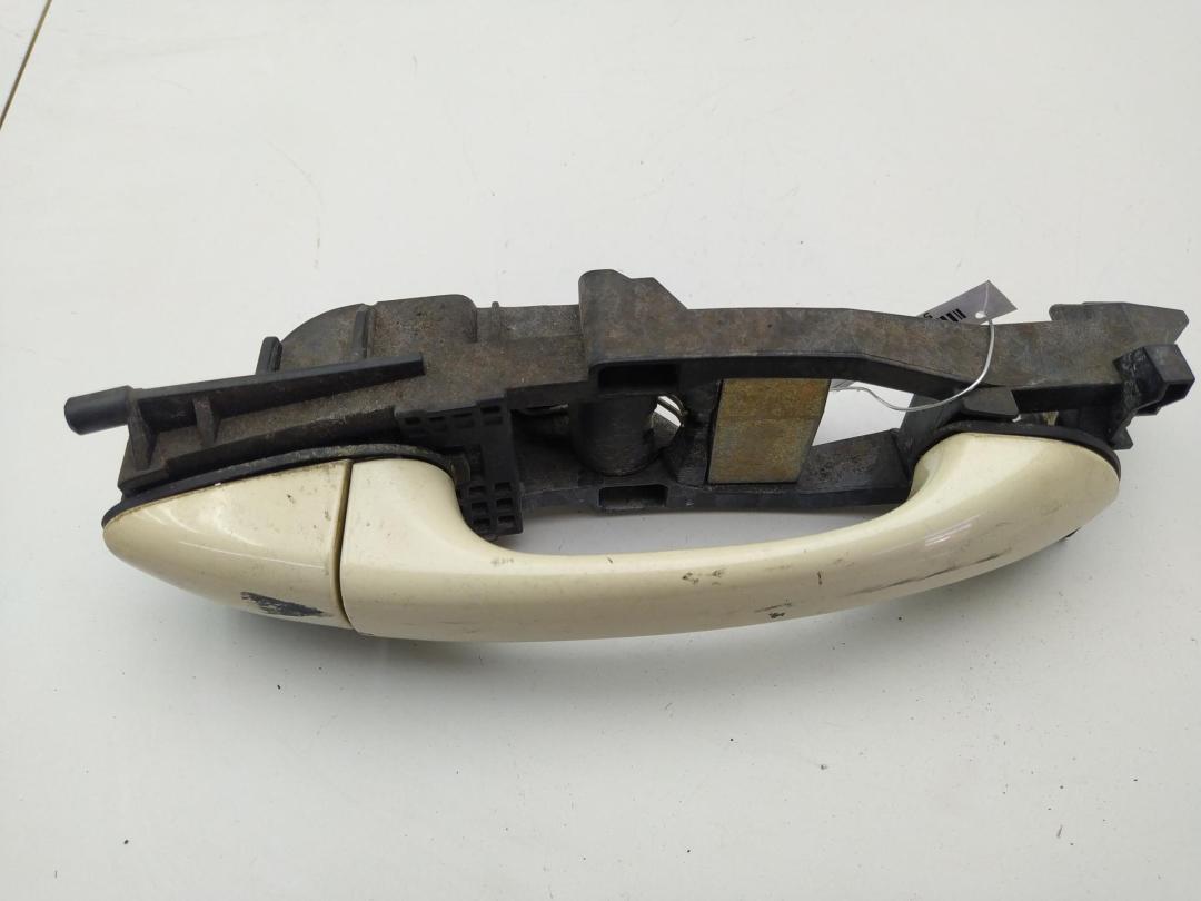 ручка наружная передняя правая Mercedes-Benz E-Класс W211/S211 2005, 2.2 л., дизель, АКПП, белый, седан, 2037600234 - фото №1
