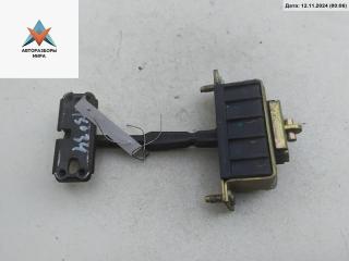 Ограничитель открывания двери задней Mercedes-Benz E-Класс W211/S211 2002, седан, A2117300116