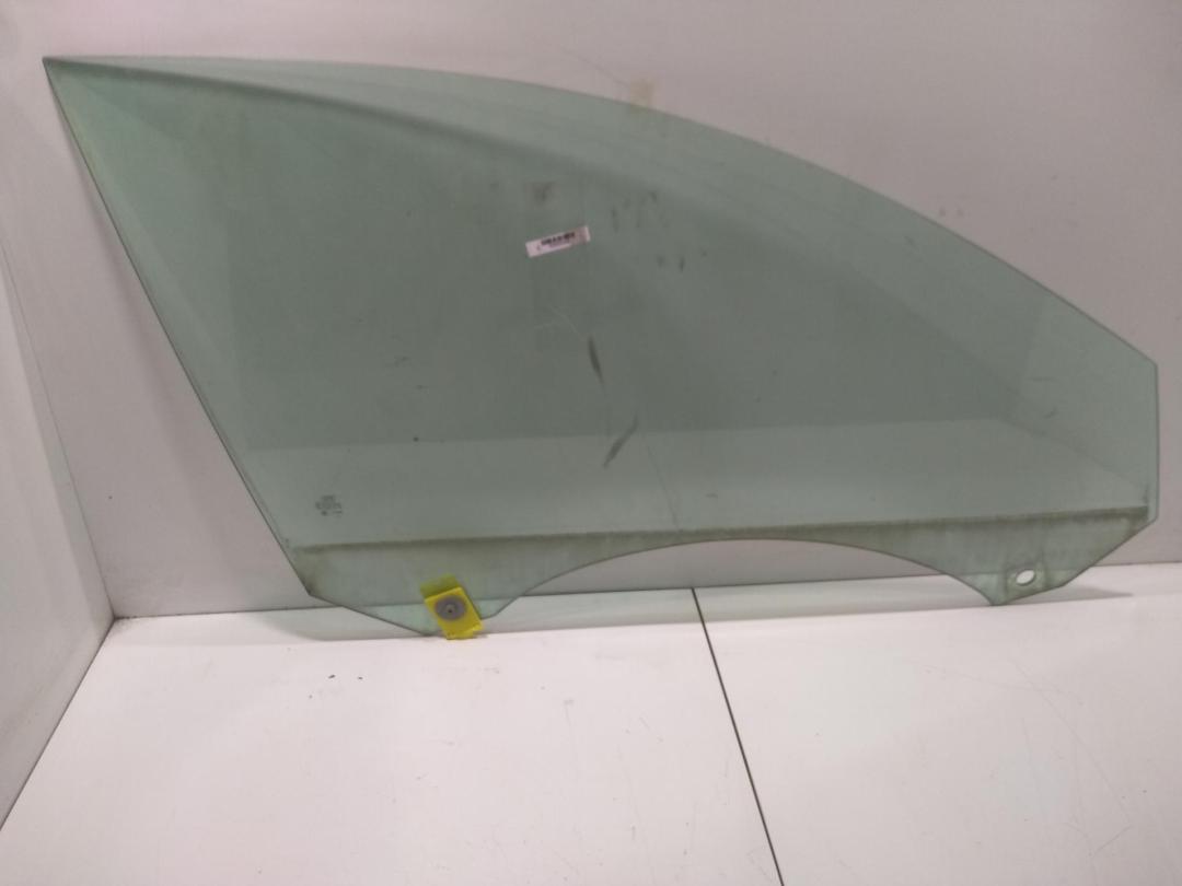 стекло двери передней правой Audi A6 C6 2005, 2.0 л., дизель, МКПП, серый, универсал, 4F0845202D