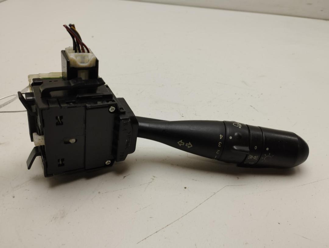 переключатель поворотов Mitsubishi Colt 6 поколение (Z20/Z30) 2006, 1.3 л., бензин, МКПП, серый, хетчбэк 3 дв., 0358R65 - фото №1