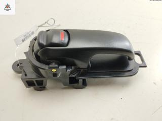 ручка внутренняя задняя правая Nissan Tiida C11 [рестайлинг] 2010, 1.6 л., бензин, МКПП, красный, хетчбэк 5 дв.