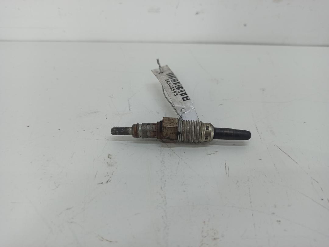 свеча накала Audi A4 B5 2000, 1.9 л., дизель, МКПП, синий, универсал, 0100226199