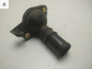 фланец (тройник) системы охлаждения Mazda 3 BK [рестайлинг] 2006, 1.6 л., бензин, МКПП, серый, хетчбэк 5 дв.