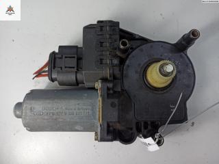 моторчик стеклоподъемника передний левый Audi A6 4B/C5 2000, 2.5 л., МКПП, универсал, 0130821775
