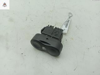 кнопка центрального замка Dacia (Renault) Sandero I 2009, 1.4 л., бензин, МКПП, чёрный, хетчбэк 5 дв., 870250